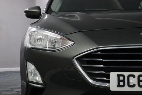 Ford Focus TITANIUM 25