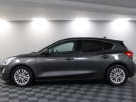 Ford Focus TITANIUM 18
