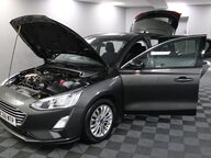 Ford Focus TITANIUM 16