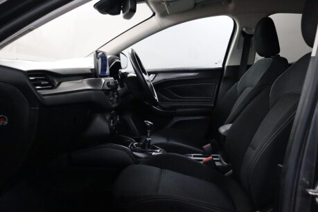 Ford Focus TITANIUM 43