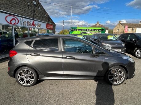 Ford Fiesta ST-LINE 8