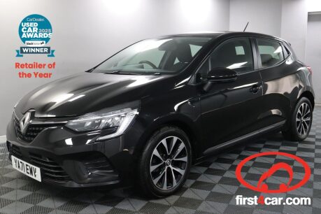 Renault Clio ICONIC TCE 4