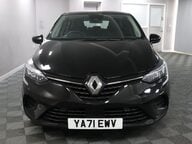Renault Clio ICONIC TCE 2