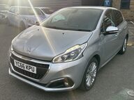 Peugeot 208 PURETECH ALLURE 5