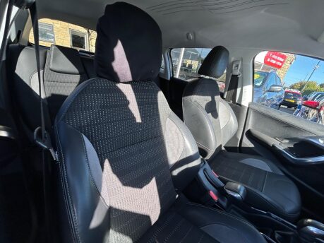 Peugeot 2008 PURETECH ALLURE 10