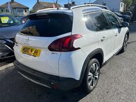 Peugeot 2008 PURETECH ALLURE 8