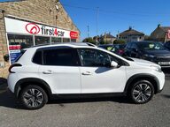 Peugeot 2008 PURETECH ALLURE 7