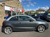 Audi A1 TDI S LINE 8