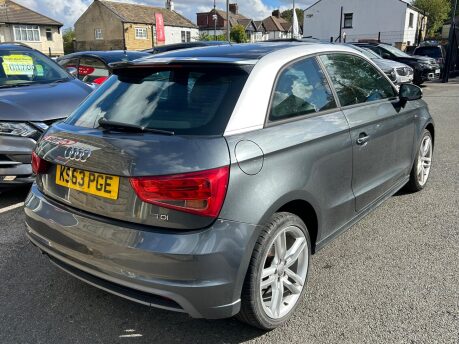 Audi A1 TDI S LINE 9