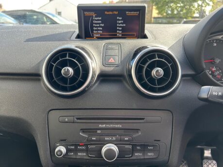 Audi A1 TDI S LINE 11