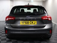Ford Focus TITANIUM 8