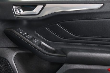 Ford Focus TITANIUM 36