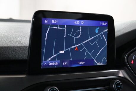 Ford Focus TITANIUM 38