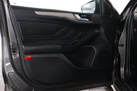 Ford Focus TITANIUM 44