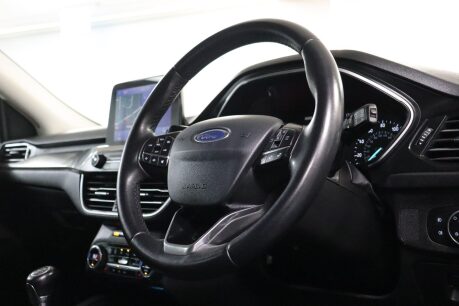 Ford Focus TITANIUM 12