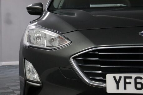 Ford Focus TITANIUM 25