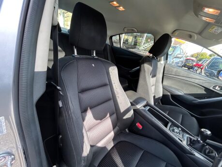 Mazda 6 SE-L 9