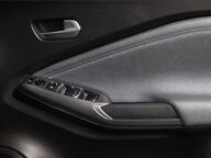 Nissan Juke DIG-T N-CONNECTA 36