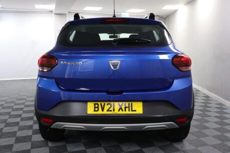 Dacia Sandero Stepway ESSENTIAL TCE 8