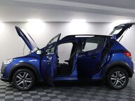 Dacia Sandero Stepway ESSENTIAL TCE 6