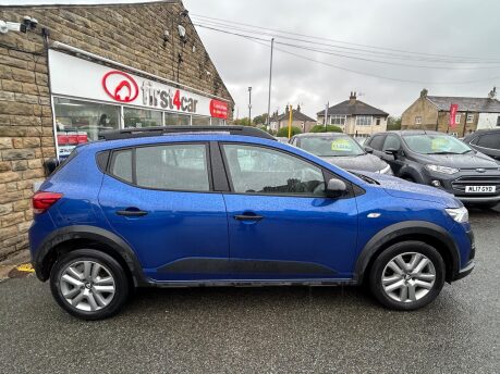 Dacia Sandero Stepway ESSENTIAL TCE 7