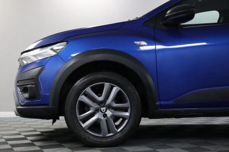 Dacia Sandero Stepway ESSENTIAL TCE 27