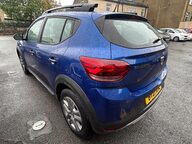 Dacia Sandero Stepway ESSENTIAL TCE 5