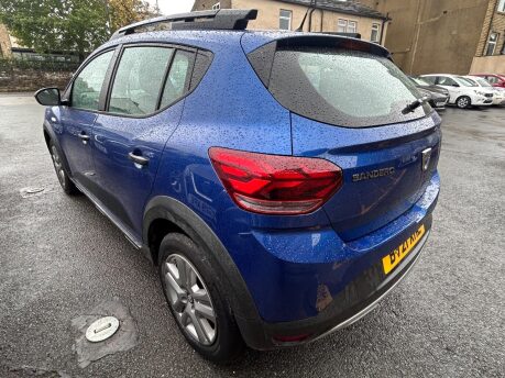 Dacia Sandero Stepway ESSENTIAL TCE 5