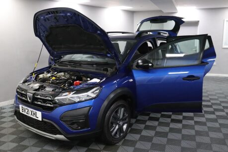 Dacia Sandero Stepway ESSENTIAL TCE 16