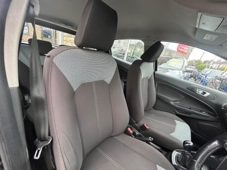 Ford Ecosport ZETEC 10
