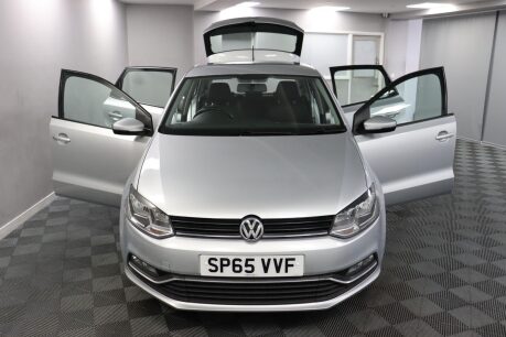 Volkswagen Polo SE 7