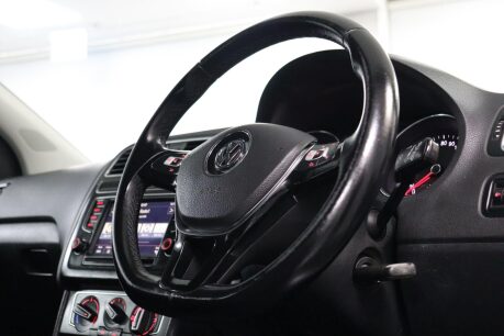 Volkswagen Polo SE 12