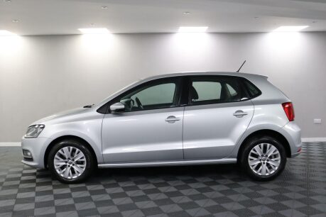 Volkswagen Polo SE 18