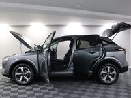 Nissan Qashqai DIG-T N-CONNECTA MHEV 6