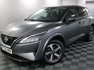 Nissan Qashqai DIG-T N-CONNECTA MHEV 20