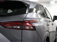 Nissan Qashqai DIG-T N-CONNECTA MHEV 22