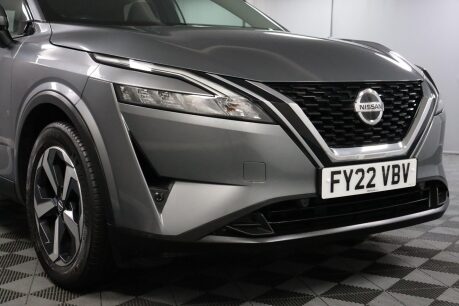 Nissan Qashqai DIG-T N-CONNECTA MHEV 24