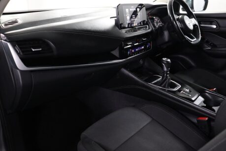 Nissan Qashqai DIG-T N-CONNECTA MHEV 34