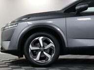 Nissan Qashqai DIG-T N-CONNECTA MHEV 27