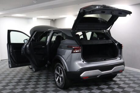 Nissan Qashqai DIG-T N-CONNECTA MHEV 21