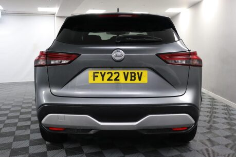 Nissan Qashqai DIG-T N-CONNECTA MHEV 8