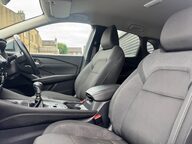 Nissan Qashqai DIG-T N-CONNECTA MHEV 13