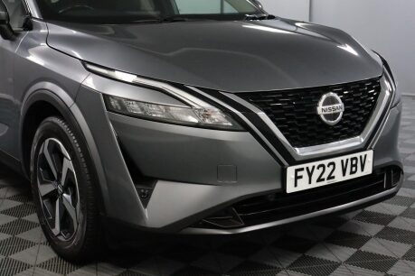 Nissan Qashqai DIG-T N-CONNECTA MHEV 26