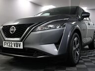 Nissan Qashqai DIG-T N-CONNECTA MHEV 28