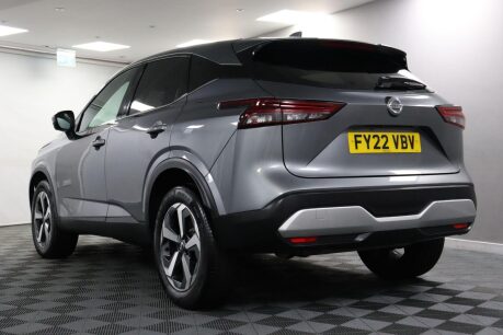 Nissan Qashqai DIG-T N-CONNECTA MHEV 23