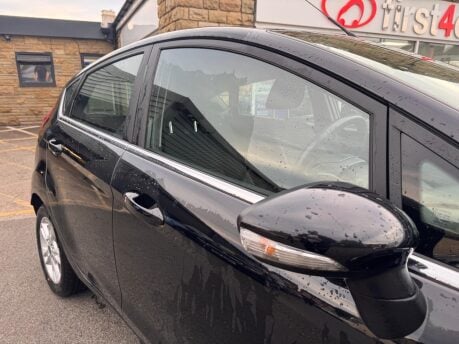 Ford Fiesta ZETEC 11