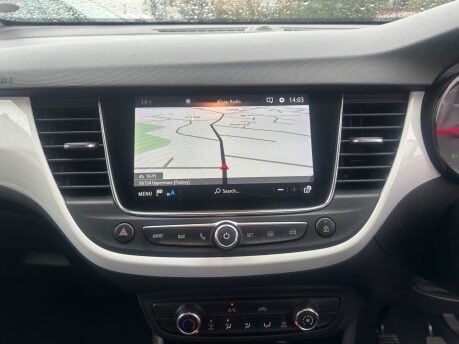 Vauxhall Crossland X SRI NAV 11