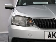 Skoda Fabia SE MPI 25
