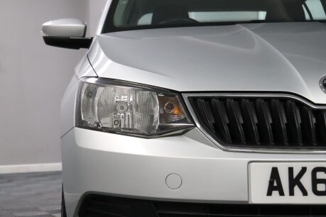 Skoda Fabia SE MPI 25