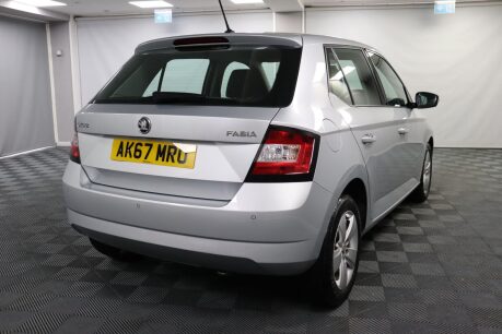 Skoda Fabia SE MPI 11